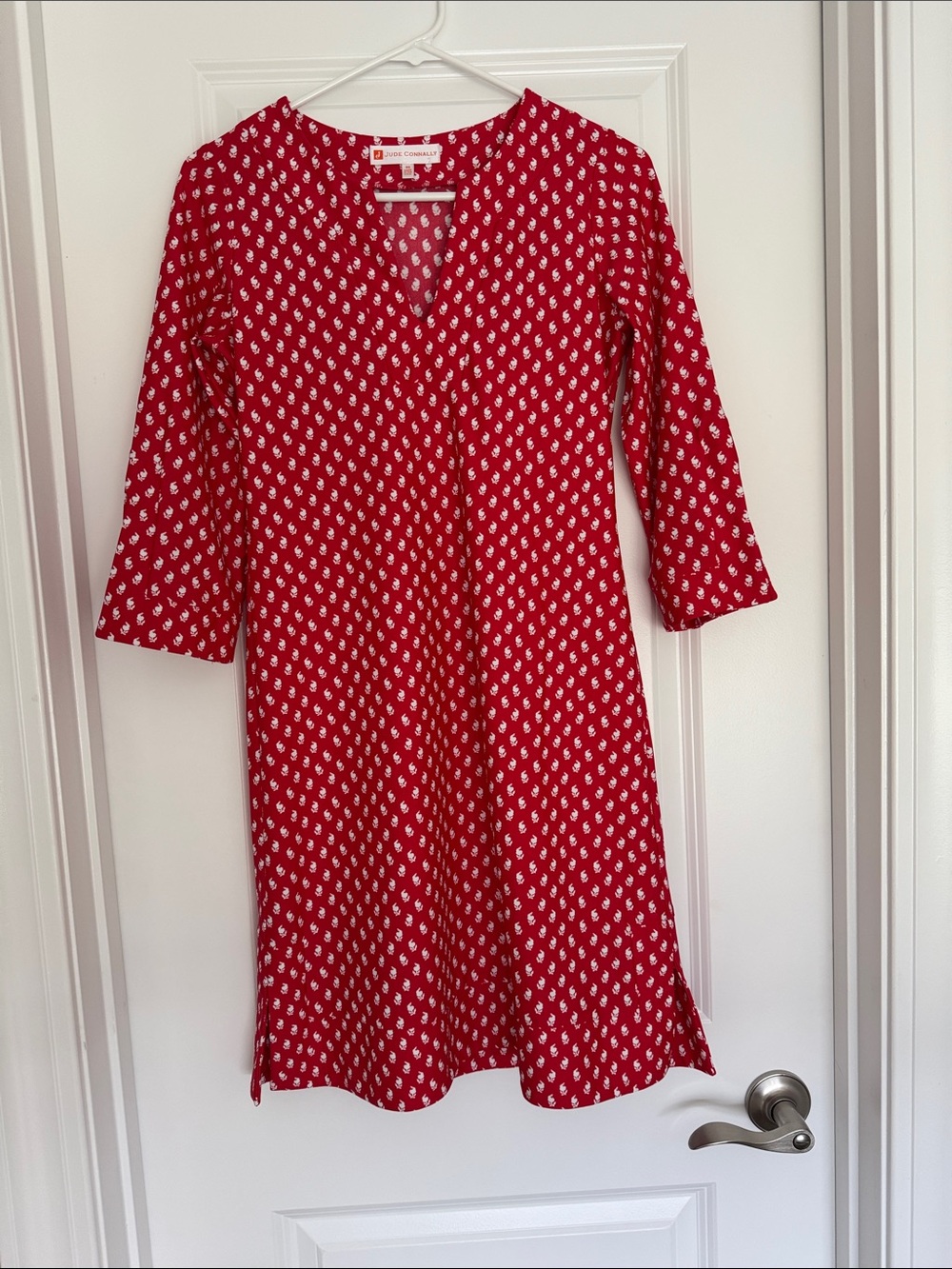 Jude Connally Red Printed Nitched v-Neck Shift Dress